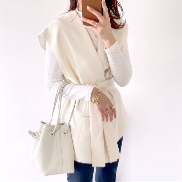 Zara Cream Sleeveless Belted Oversized Vest M/L - Picture 2 of 9